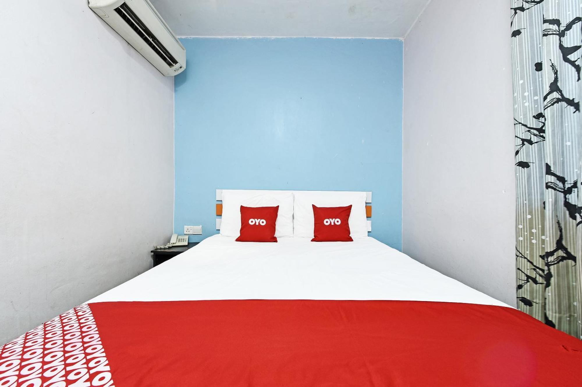 Super Oyo 992 Orange Hotel Kuala Pilah Dış mekan fotoğraf