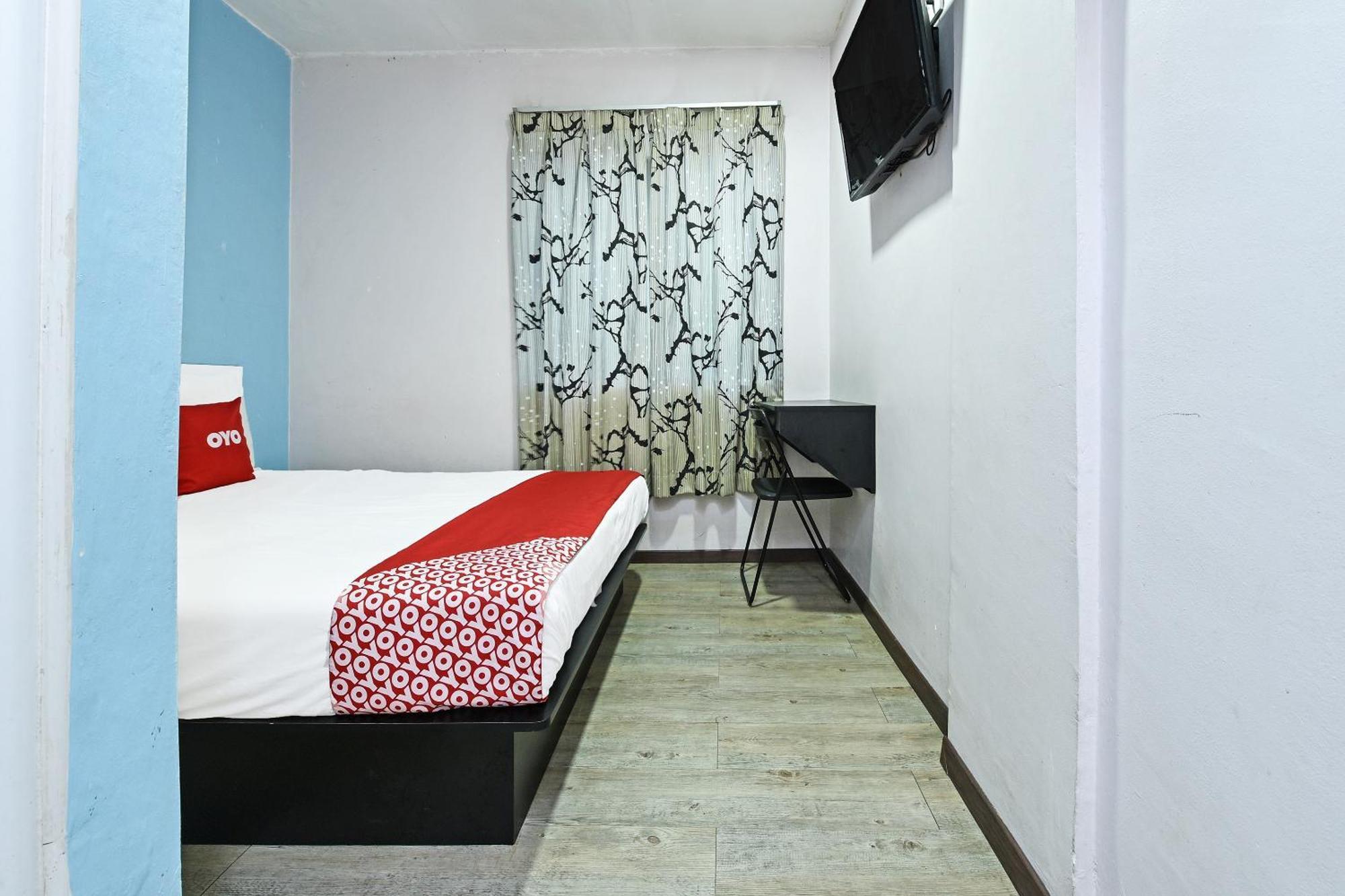 Super Oyo 992 Orange Hotel Kuala Pilah Dış mekan fotoğraf