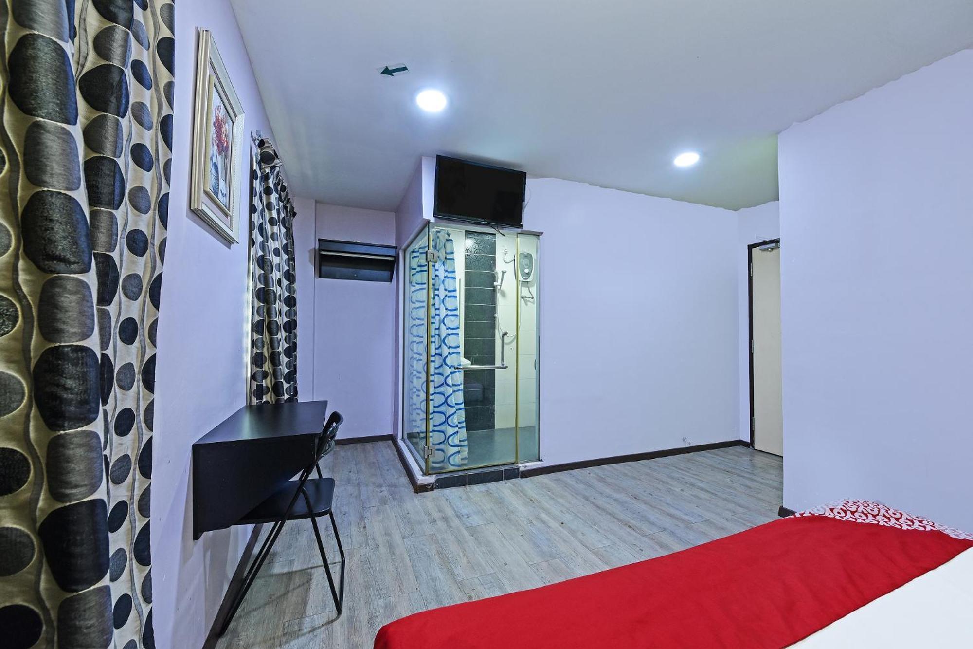 Super Oyo 992 Orange Hotel Kuala Pilah Dış mekan fotoğraf