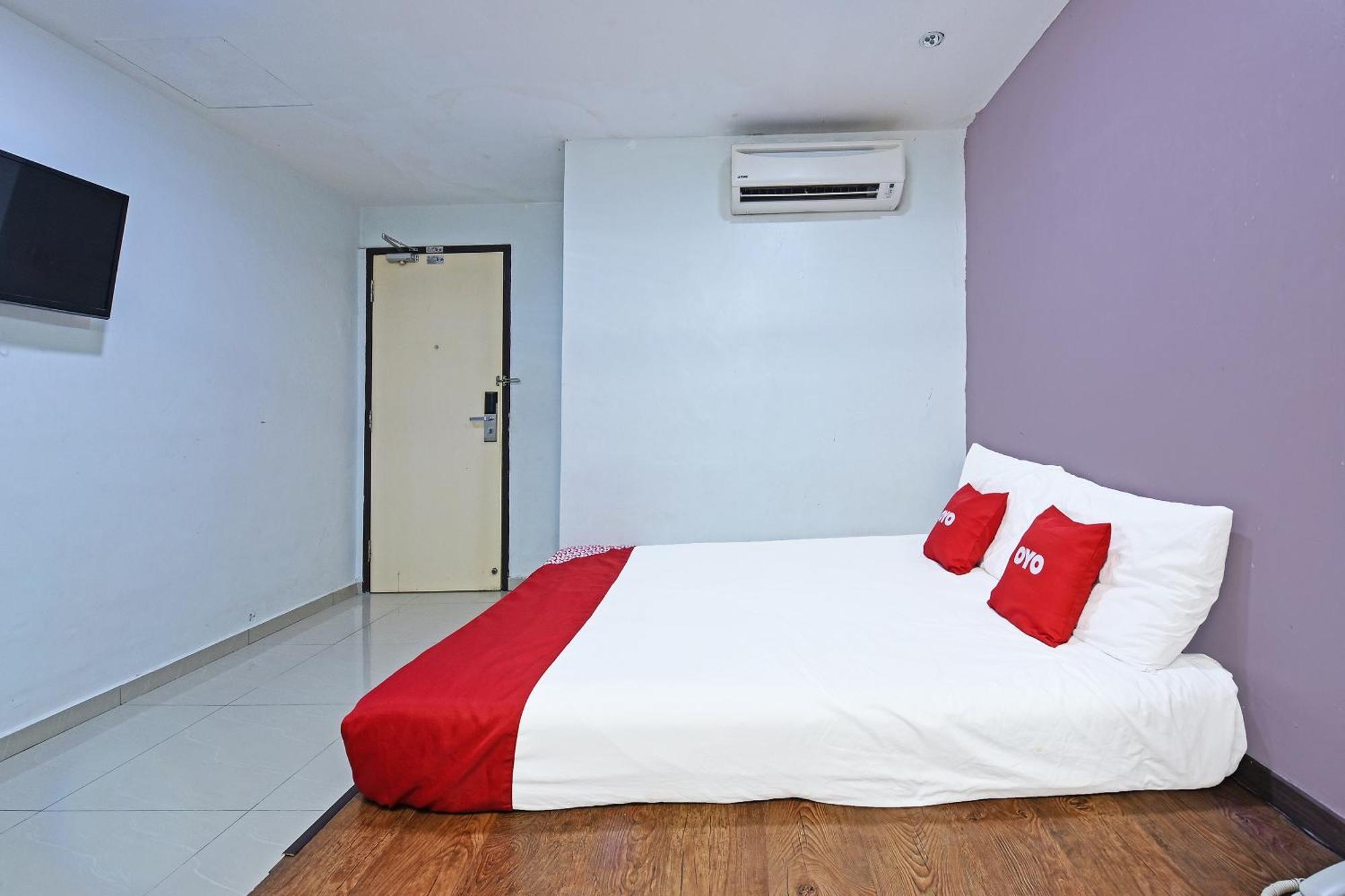 Super Oyo 992 Orange Hotel Kuala Pilah Dış mekan fotoğraf