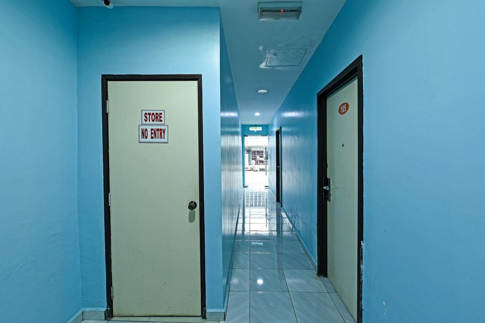 Super Oyo 992 Orange Hotel Kuala Pilah Dış mekan fotoğraf
