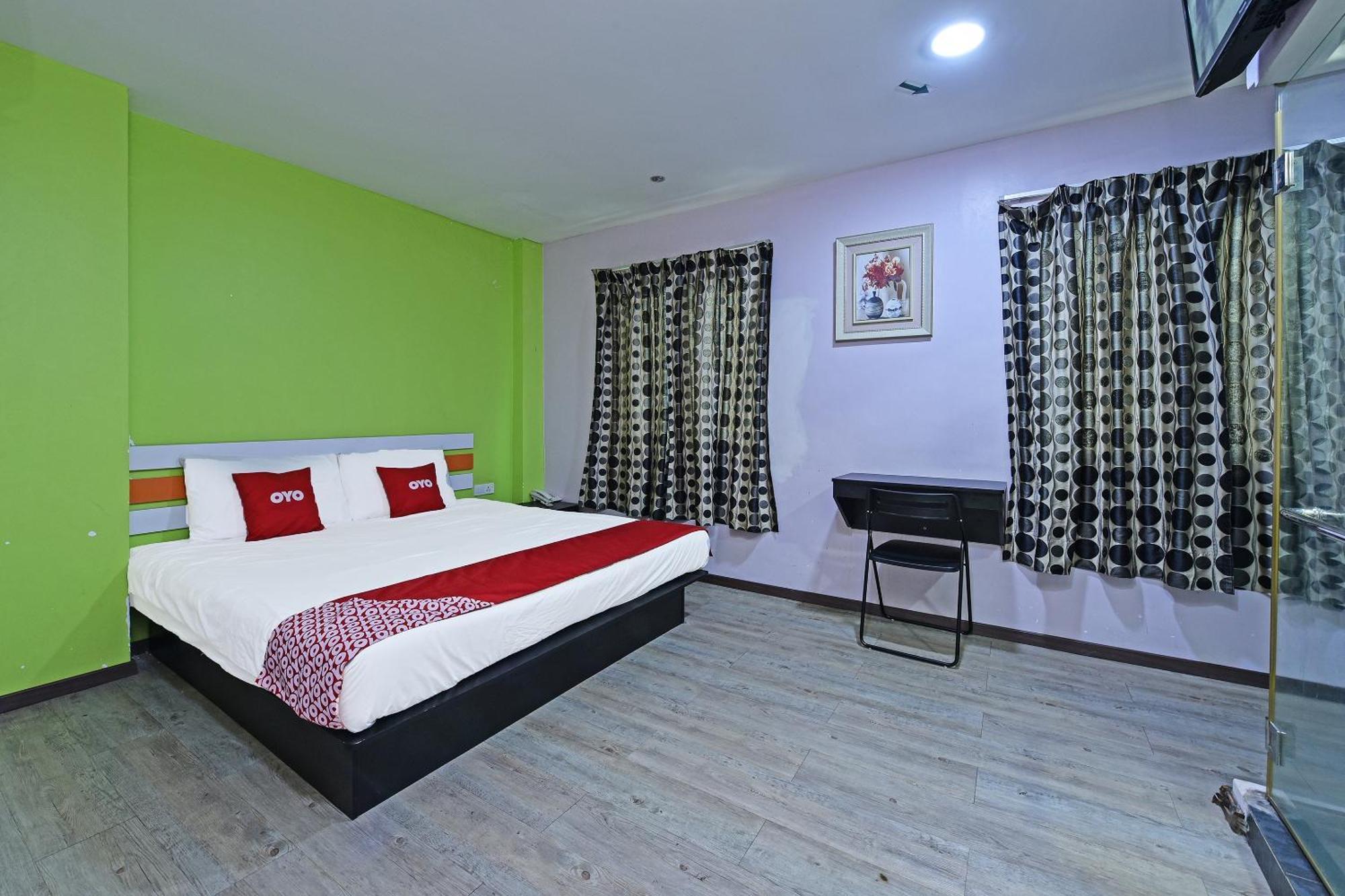 Super Oyo 992 Orange Hotel Kuala Pilah Dış mekan fotoğraf