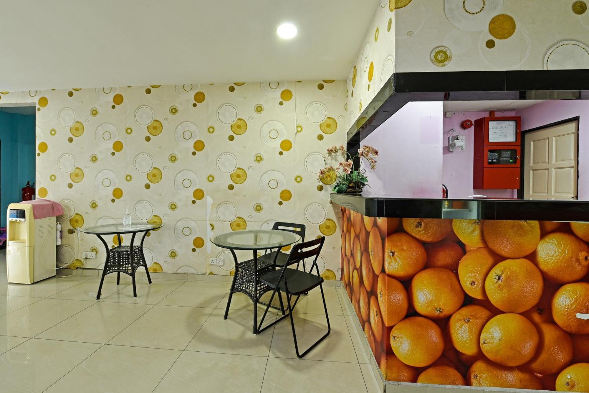 Super Oyo 992 Orange Hotel Kuala Pilah Dış mekan fotoğraf