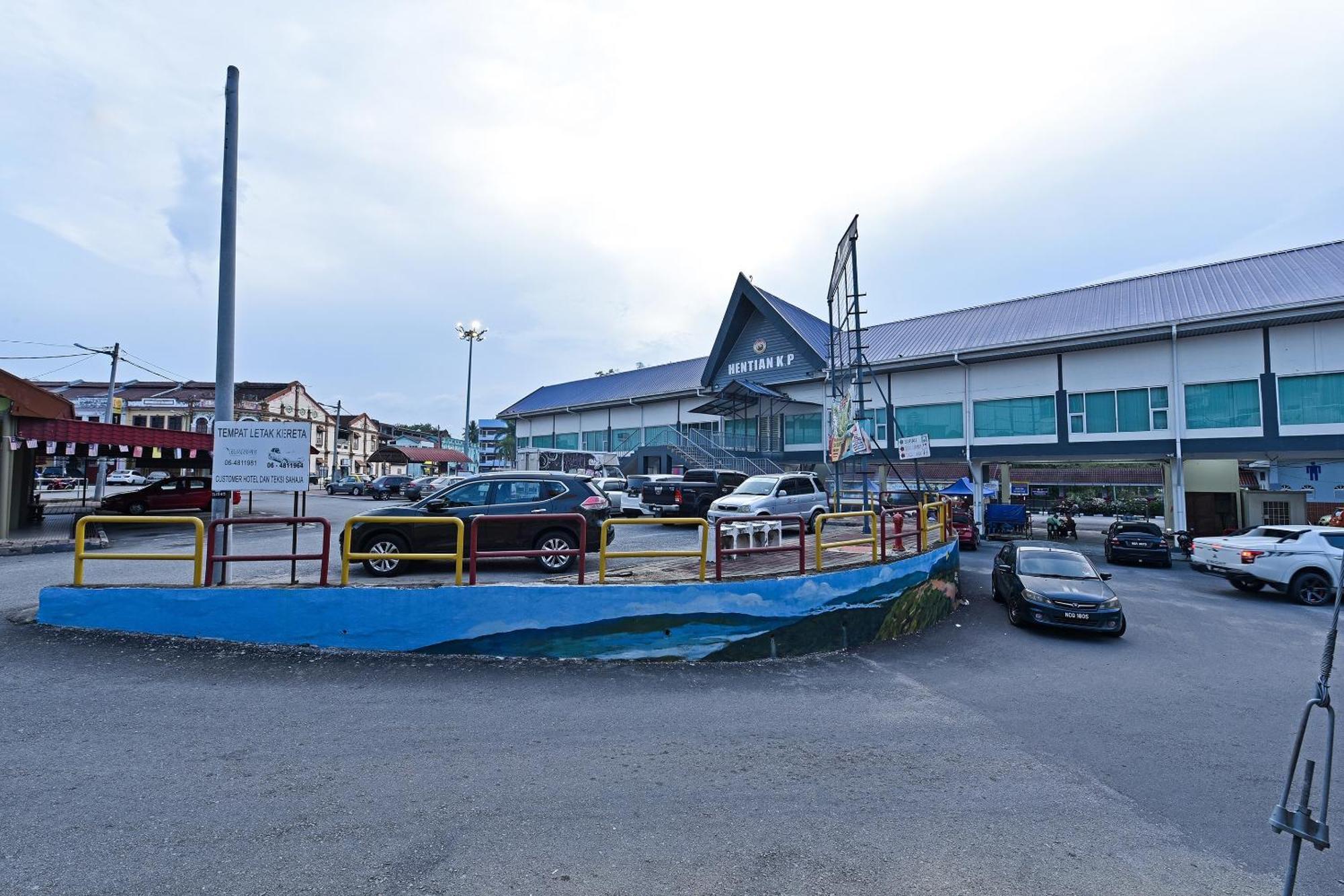 Super Oyo 992 Orange Hotel Kuala Pilah Dış mekan fotoğraf